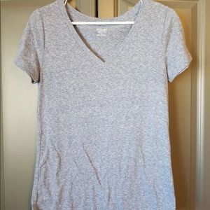 Women’s vneck shirt